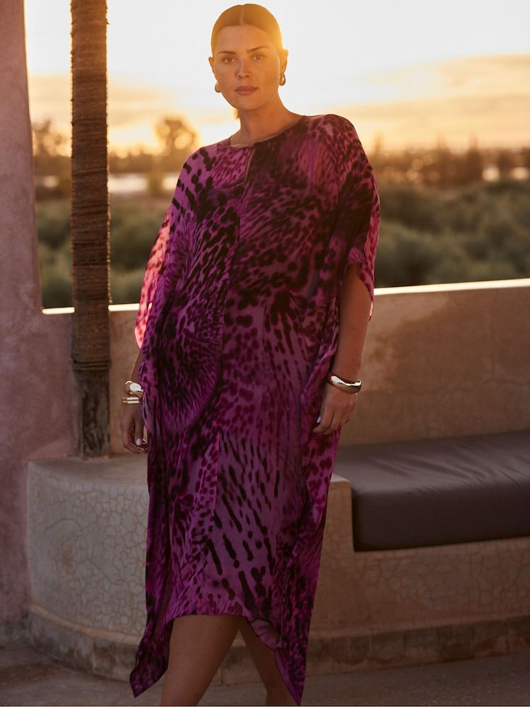 Live Unlimited Pink Curve Animal Print Kaftan Dress - Image 5 of 6