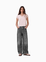 Rosa - Camiseta AllSaints Anna V 100% algodão orgânico - Imagem 4 de 8
