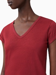 Красный - AllSaints Anna V 100% Organic Cotton T-Shirt - Изображение 5 из 8