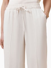 לבן - AllSaints Alba Satin Trousers - תמונה 6 מתוך 8