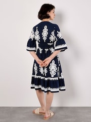 Apricot Blue Floral Print Baroque Smock Border Dress - Image 5 of 5