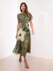 Lipsy Green Animal Fit And Flare Floral Short Sleeve Printed Chiffon Midi Dress - Image 1 of 4