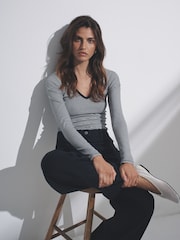 The Set Black/White/Grey/Stripe 4 Pack V-Neck Ribbed Long Sleeve T-Shirts - Image 5 of 12