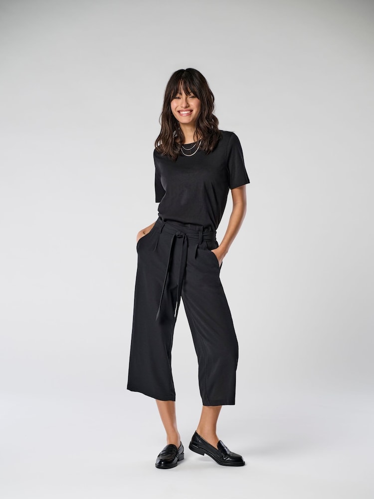 ONLY Black Culotte Palazzo Trousers With Belt - Image 1 of 7 ONLY Black Culotte Palazzo Trousers With Belt - Image 1 of 7