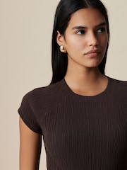 Chocolate Brown Raglan Short Sleeve Textured Top - Image 5 of 5