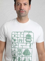 Weird Fish Cream CampKit Front Print Graphic T-Shirt - Image 4 of 6