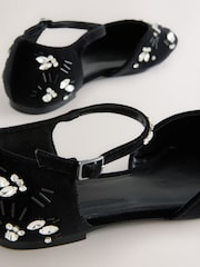 Negro - Forever Comfort® Velvet Embellished Two Part Closed Toe Shoes - Imagen 11 de 12