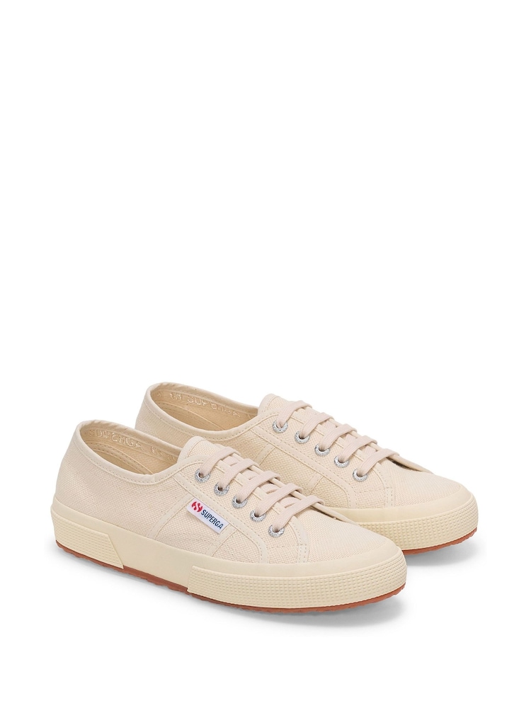 Superga 2750 COTU Classic Canvas White Trainers - Image 2 of 5 Superga 2750 COTU Classic Canvas White Trainers - Image 2 of 5