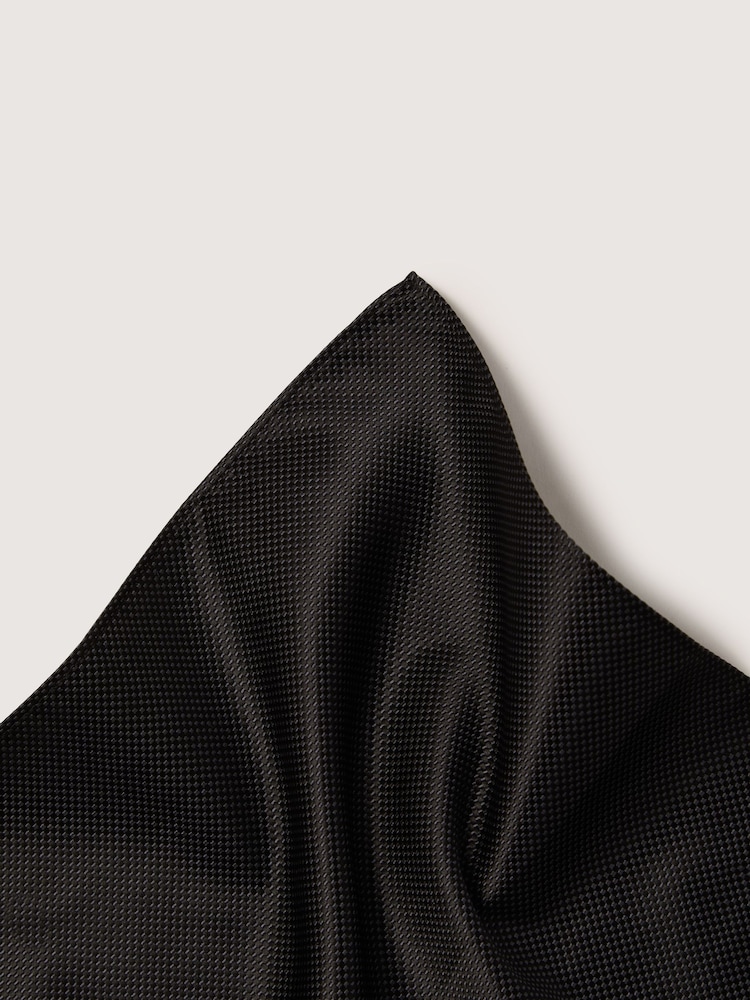 Antique Rogue Black Texture Handkerchief - Image 2 of 2