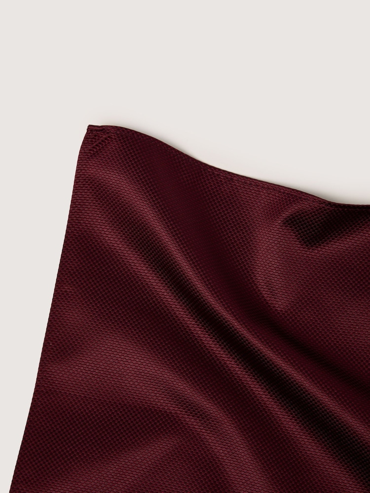 Antique Rogue Red Texture Handkerchief - Image 3 of 3