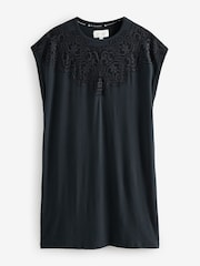 B by Ted Baker Lace Modal Sleep Black T-Shirt - Imagen 6 de 6