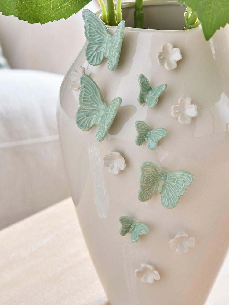 Cream Ceramic 3D Butterfly Vase - Image 2 of 3