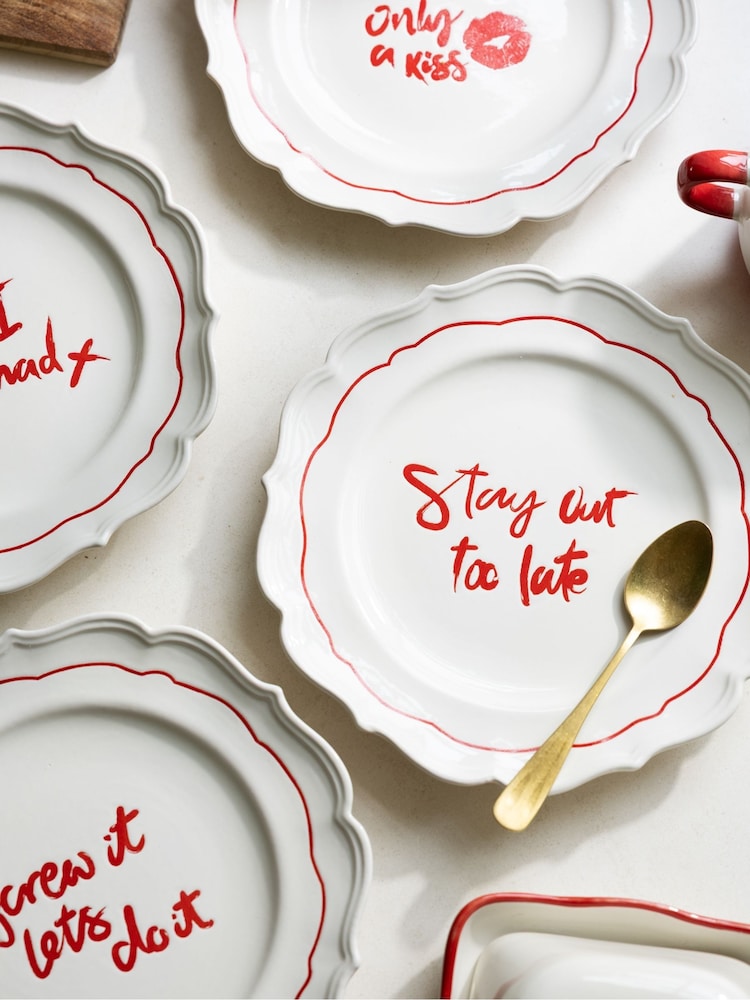 Rockett St George Set of 4 Red/Cream Lipstick Side Plates - Image 2 of 6