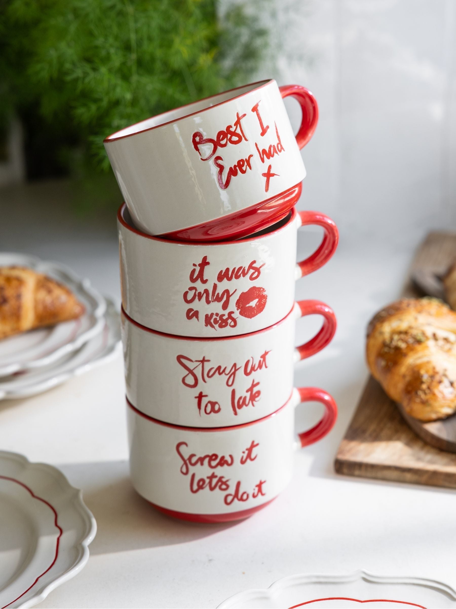 Rockett St George Set of 4 Red/Cream Lipstick Stacking Mugs