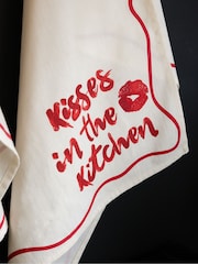 Rockett St George Set of 3 Red Lipstick Tea Towels - Image 5 of 6