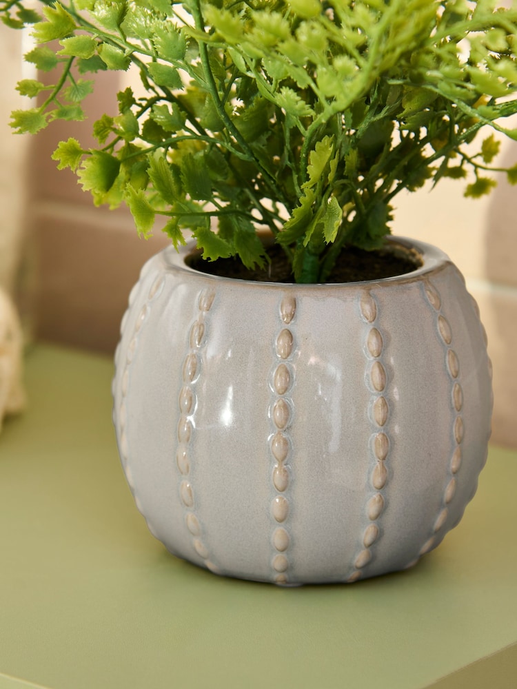 Green Artificial Fern in Ceramic Pot - Image 2 of 3 Green Artificial Fern in Ceramic Pot - Image 2 of 3
