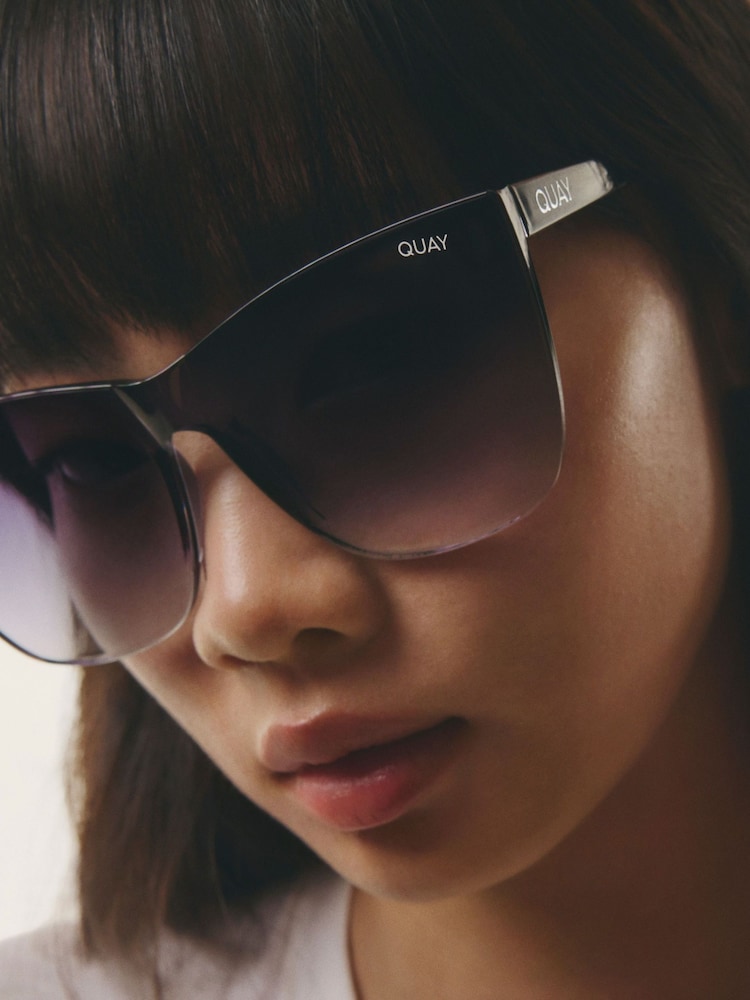 QUAY Come Thru Black Sunglasses - Image 3 of 3