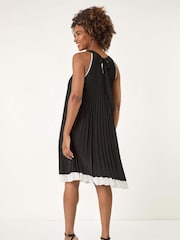 Roman Black A-Line Pleated Halter Dress - Image 2 of 5