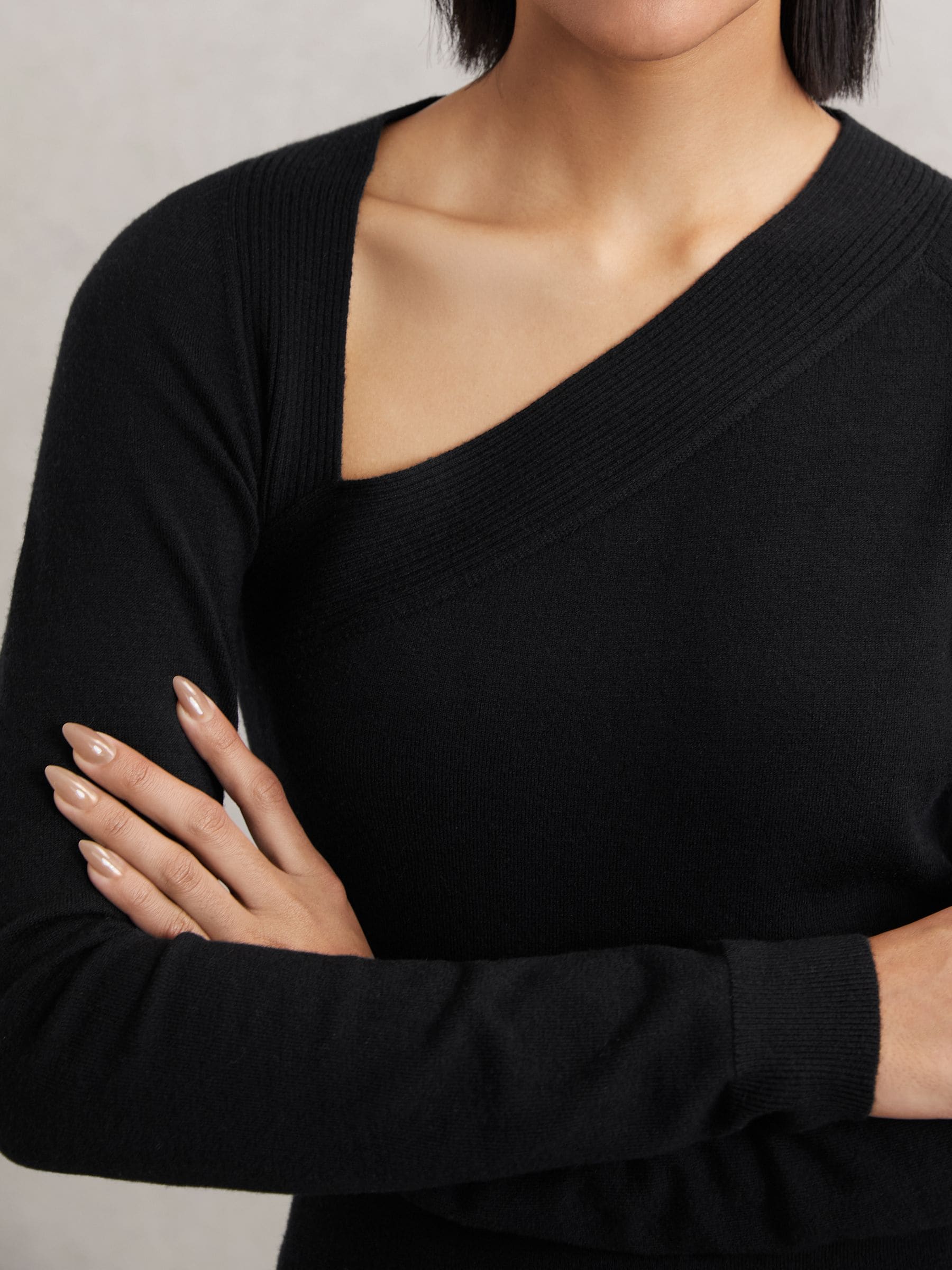 トップス rii Buy Reiss Black Zoie Wool-Blend Asymmetric Knit Top from Next Canada