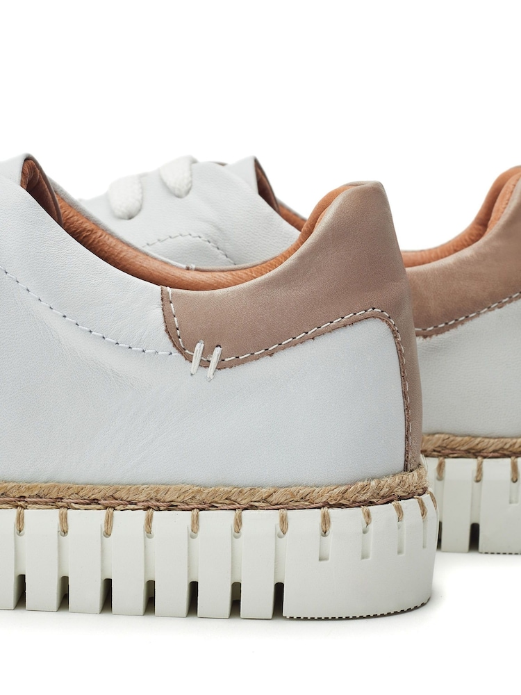 Moda in Pelle Indent Flexi White Trainers With Jute Trim - Image 4 of 4