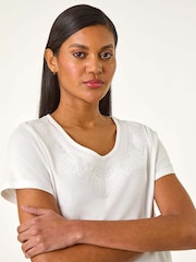 Roman Embroidery V-Neck T-Shirt - Imagen 1 de 5