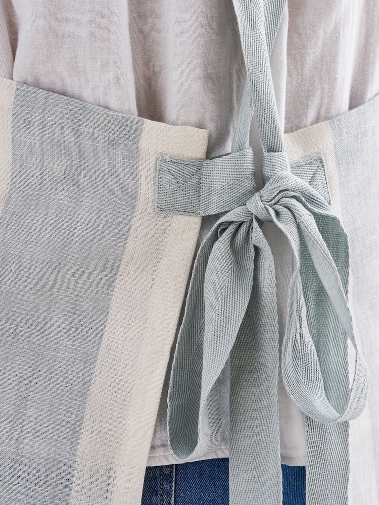 Sophie Allport Teal Blue Linen Cross Back Apron - Image 2 of 4