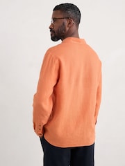 Seasalt Cornwall Orange Mens Curator 100% Linen Shirt - Image 2 of 5