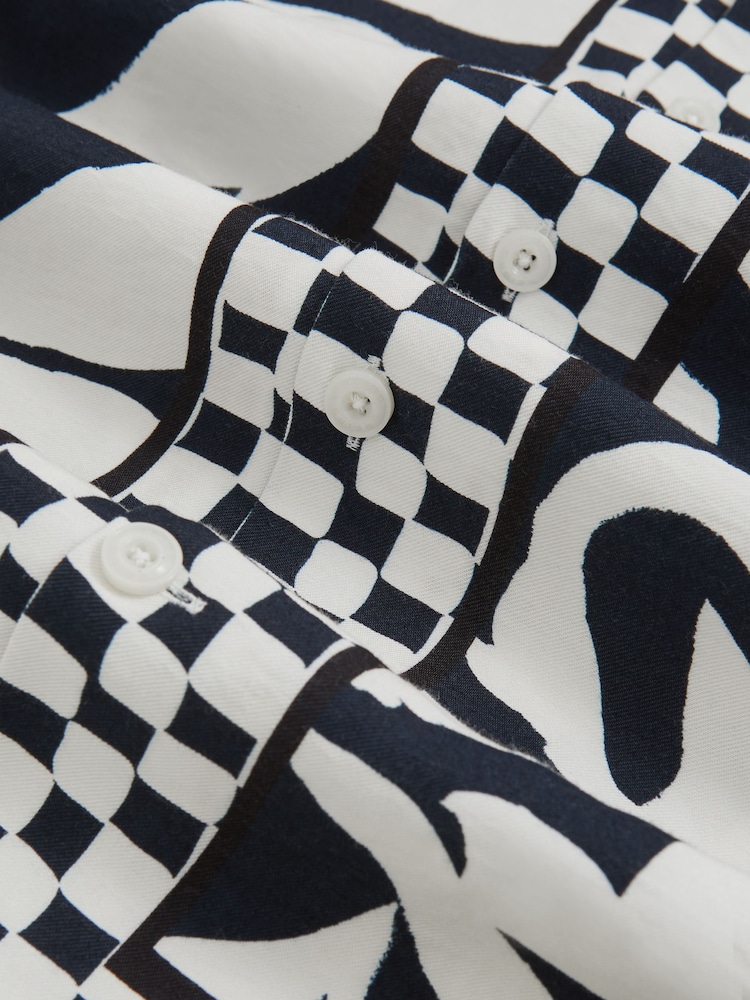 Reiss Navy/White Beattie Floral-Print Cuban-Collar Shirt - Image 5 of 5 Reiss Navy/White Beattie Floral-Print Cuban-Collar Shirt - Image 5 of 5