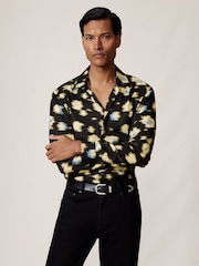 Reiss Petal Abstract Floral-Print Shirt - Imagen 3 de 6