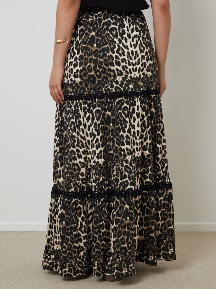 Threadbare Animal Tiered Jersey Maxi Skirt - Image 2 of 4 Threadbare Animal Tiered Jersey Maxi Skirt - Image 2 of 4