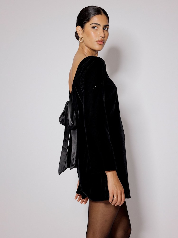 Nobody's Child Joelle Bow Back Long Sleeve Velvet Minidress in Black at Nordstrom, Size 10