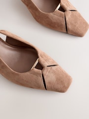 Camel Brown Leather Cutout Hardware Detail Slingback Heels - Image 6 of 6