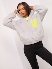 Marrón moca - Lipsy Cosy Borg Half Zip Hoodie - Imagen 2 de 4