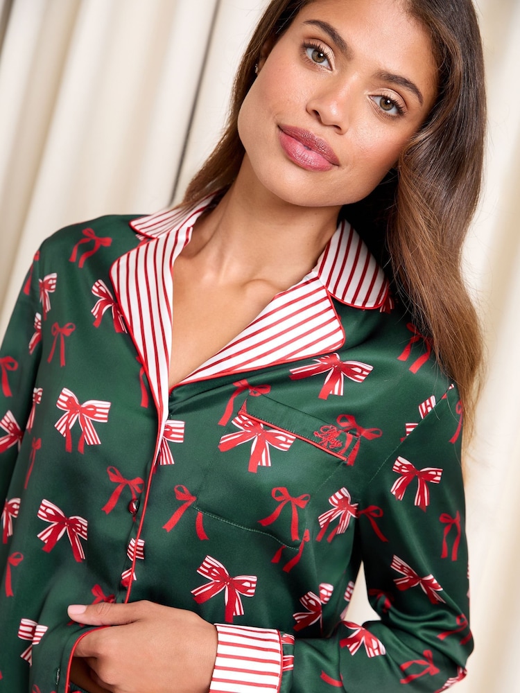 Lipsy Christmas Green Bow Long Sleeve Printed Satin Pyjamas Set - Image 4 of 4