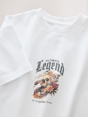 ホワイト スカル バックプリント - リラックスフィット 半袖 グラフィック Tシャツ（3 〜 16 歳） - 画像 6 / 7