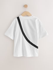 أبيض / إسمنتي - تيشرت بأكمام قصيرة وجيب على شكل حقيبة (3-16 سنة) - صورة 2 من 5