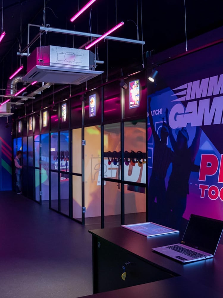 Virgin Experience Days Immersive Gamebox 60 Minute Experience for Two - Image 2 of 2