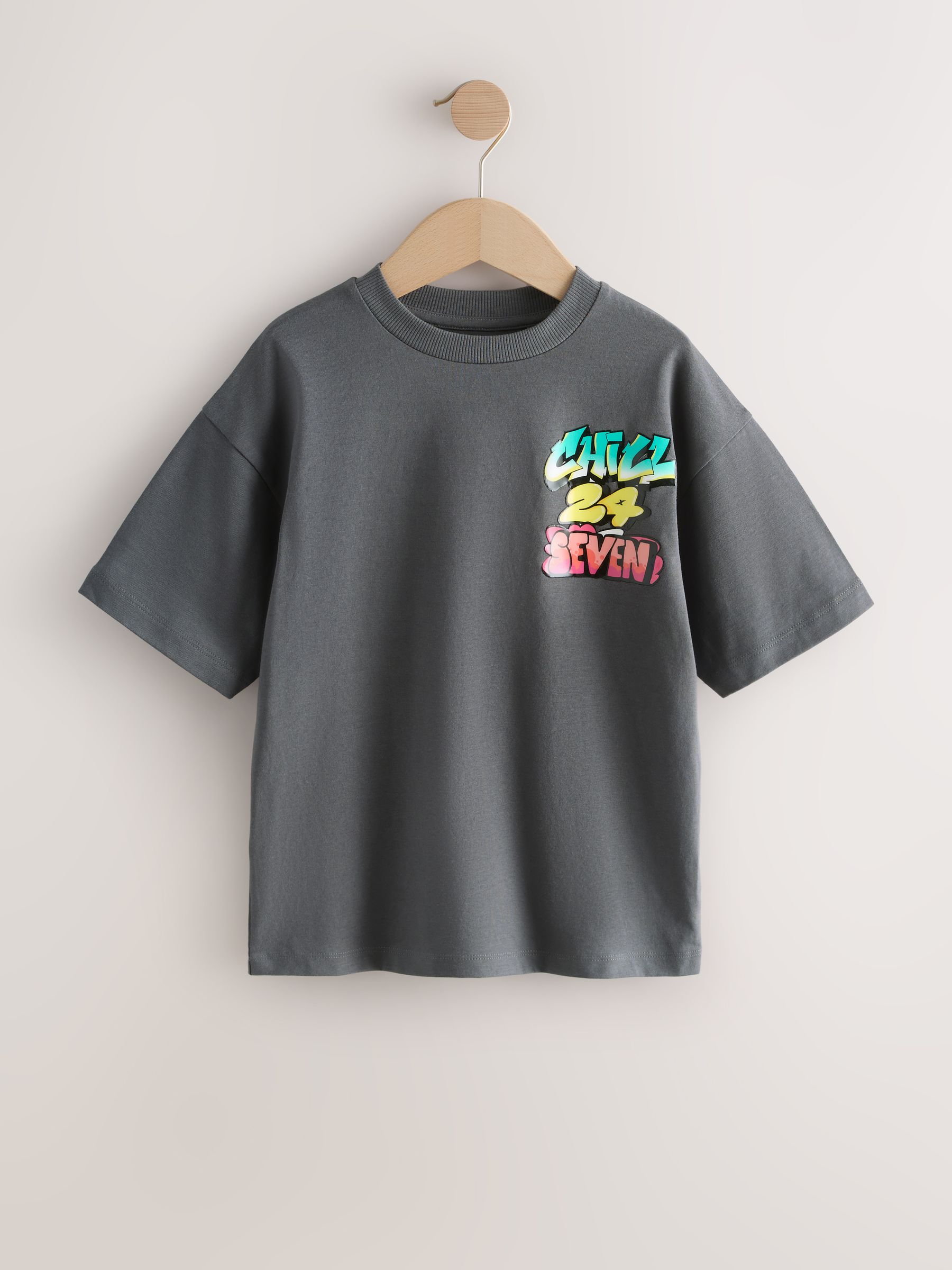 トップス compact print tee SAINT Mxxxxxx Fist T-Shirt | Charcoal | SVD USA