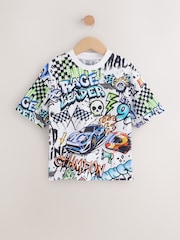 Blue/Ecru/White - حزمة من 3 تيشرتات بكُم قصير وتلبيس قياسي مزينة بتصميم جرافيكي (3-16سنة) - صورة 10 من 11