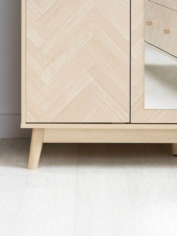 Birlea Oak Herringford Triple Wardrobe - Image 2 of 6