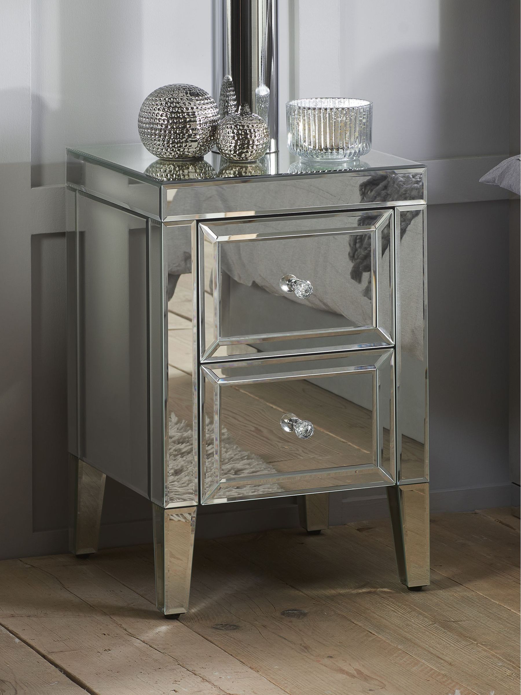 Birlea Valencia 2 Drawer Bedside Table - Image 7