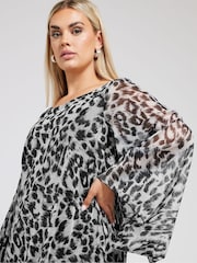 Yours Curve Grey Long Sleeve Asymmetric Hem Blouse - Image 3 of 5