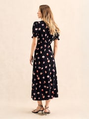 Ro&Zo Black Pansy Print Shirred Cuff Midi Dress - Image 4 of 4