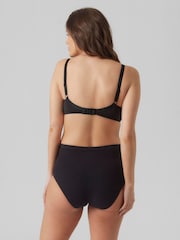 Mamalicious Black Maternity High Waist Control Briefs 2 Pack - Image 4 of 5
