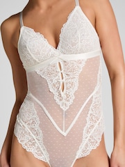 Hunkemöller Posie White Body - Image 2 of 5