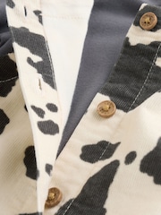 نقشة بقرة بلون رمادي/كريمي - طقم من 2 قطعة من دنغري وبودي سوت للبيبي (0شهر -3سنوات) - صورة 11 من 16