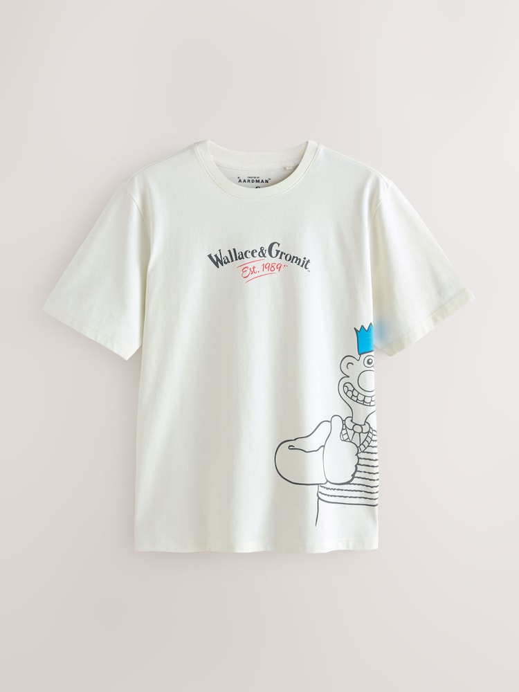 Cream White Wallace and Gromit Regular Fit Christmas Graphic Print T-Shirt - Image 1 of 6 Cream White Wallace and Gromit Regular Fit Christmas Graphic Print T-Shirt - Image 1 of 6