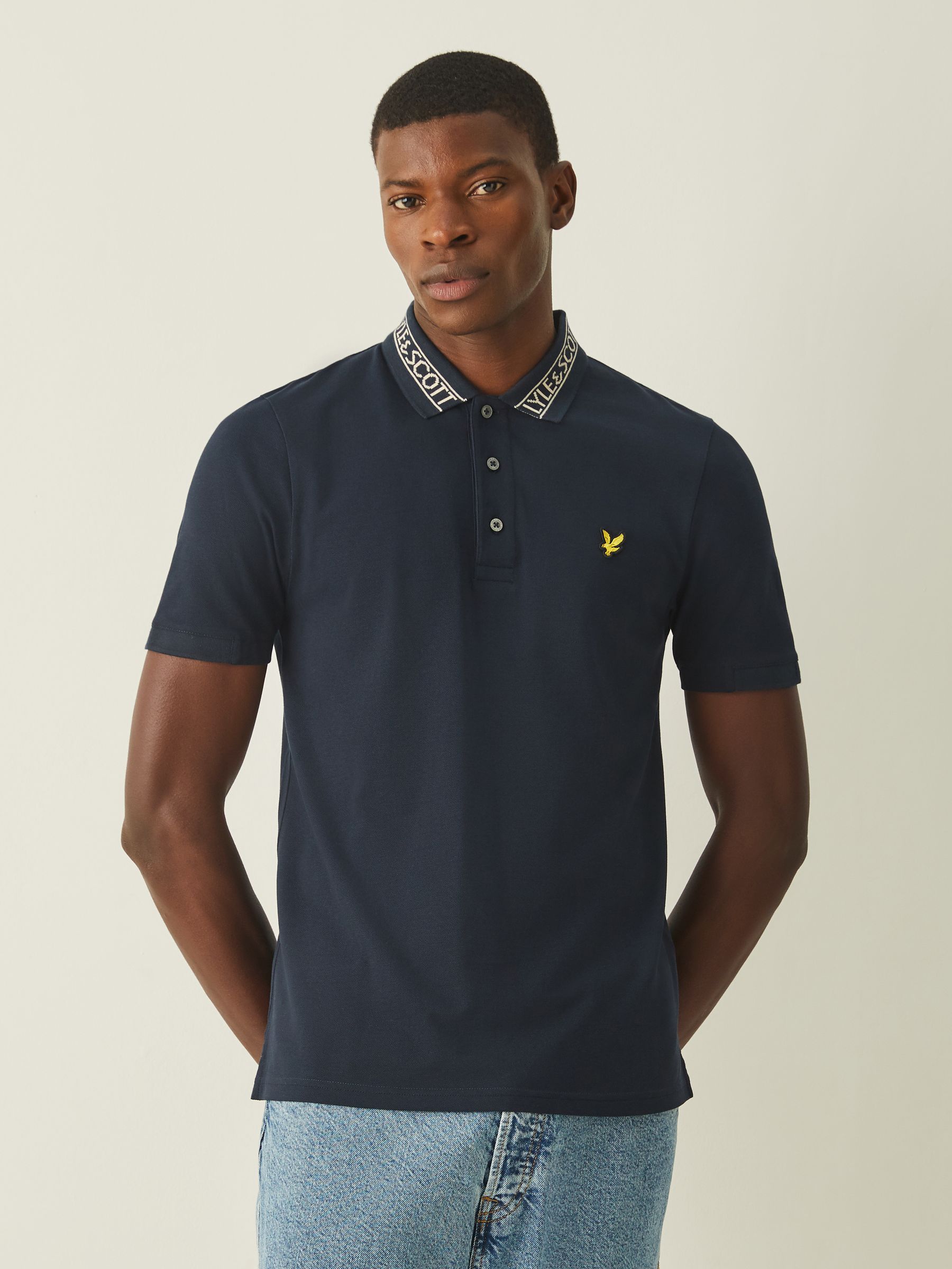 リブ編み ベージュ ジッパーポロシャツ Next：日本 Lyle & Scott ロゴ リブ編み ポロシャツ from Next Japan
