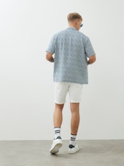 River Island White Slim Fit Denim Shorts - Image 2 of 3