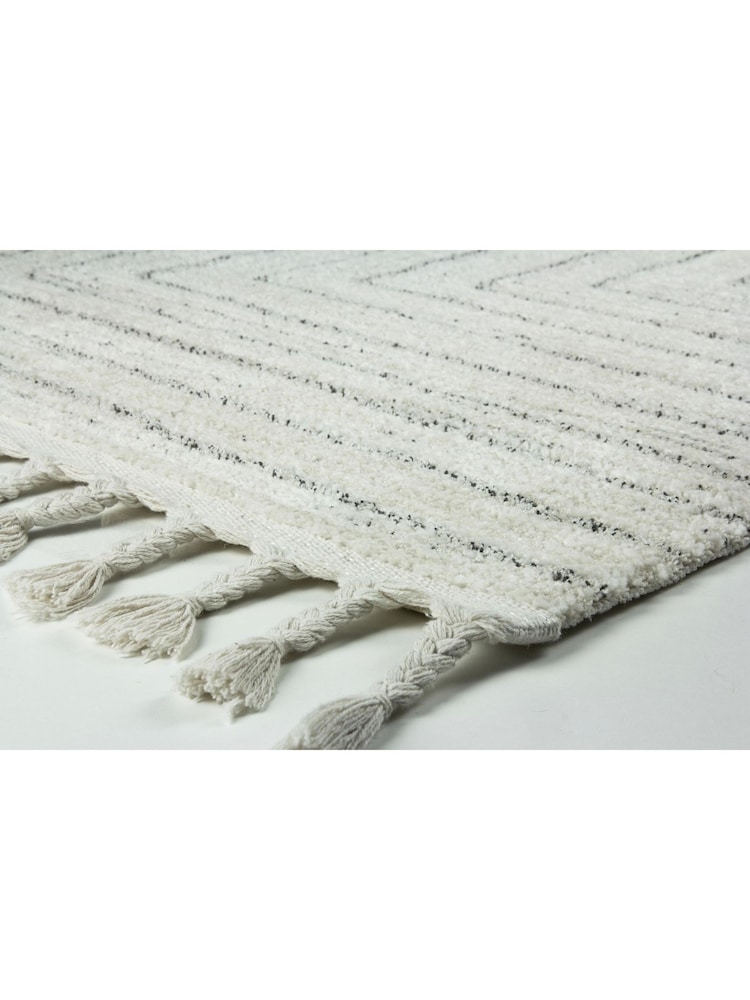 Esselle Cream Arctic Maze Rug 200 x 290cm - Image 2 of 5
